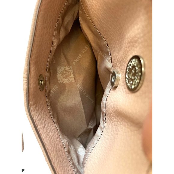 CLASSY Anne Klein Salmon/Pink Crossbody/ Shoulder Bucket Bag Adjustable Strap - Picture 7 of 16